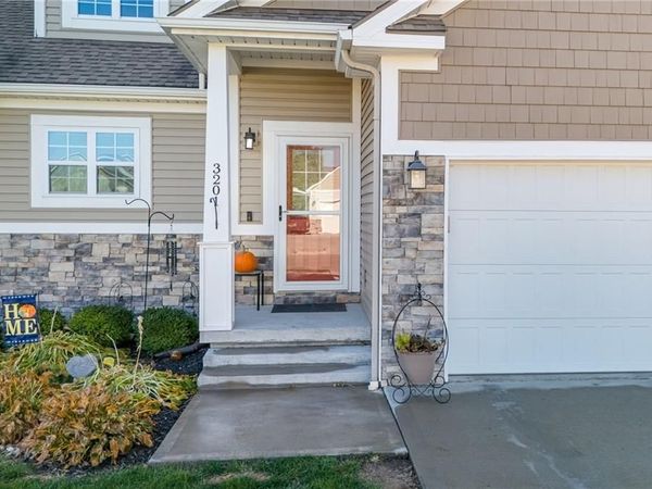 3201 Sheffield Lane, St Joseph, MO 64506