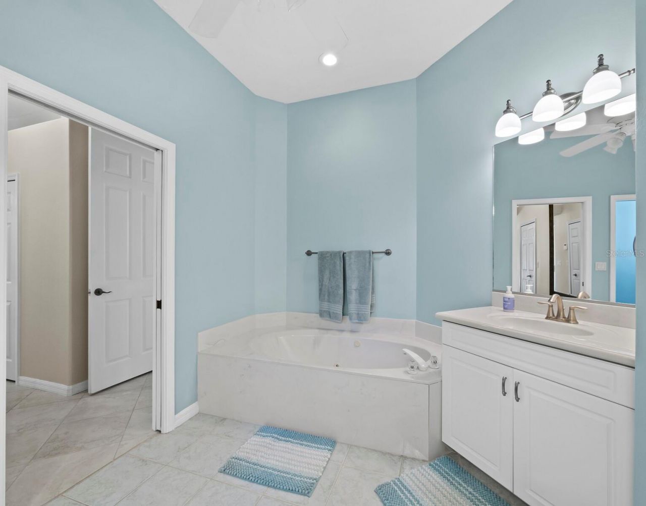 6643 Butlers Crest Drive, Bradenton, FL 34203 Photo