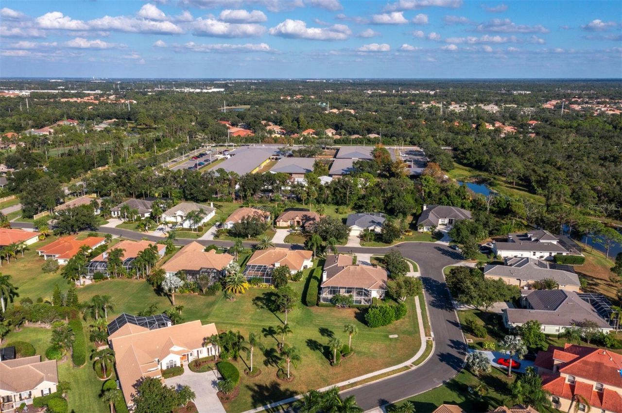 6643 Butlers Crest Drive, Bradenton, FL 34203 Photo