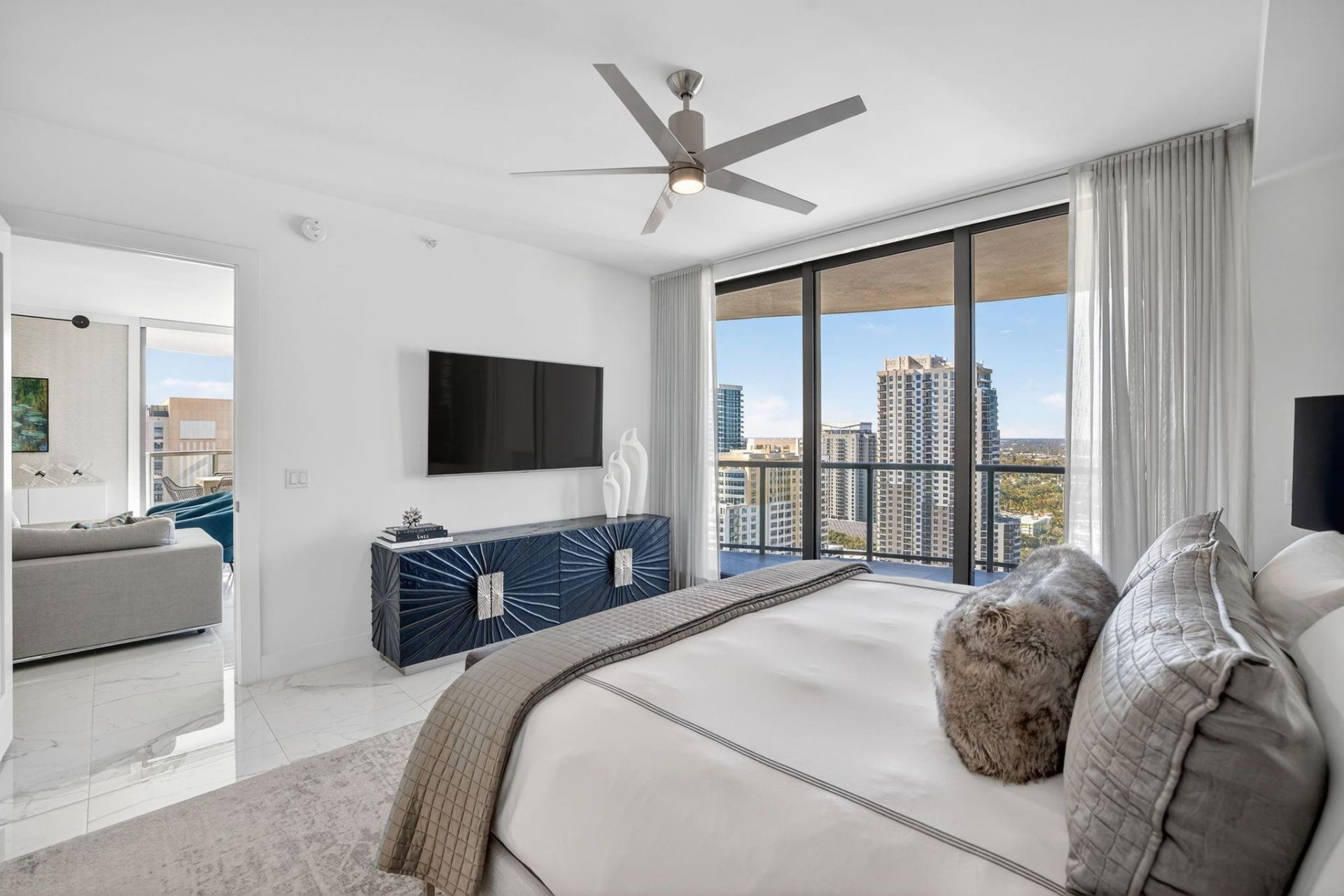 100 E Las Olas Boulevard, Unit 3004, Fort Lauderdale, FL 33301 Photo