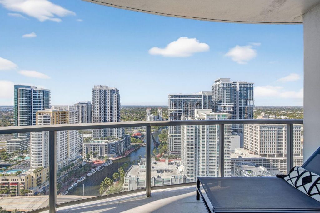 100 E Las Olas Boulevard, Unit 3004, Fort Lauderdale, FL 33301 Photo