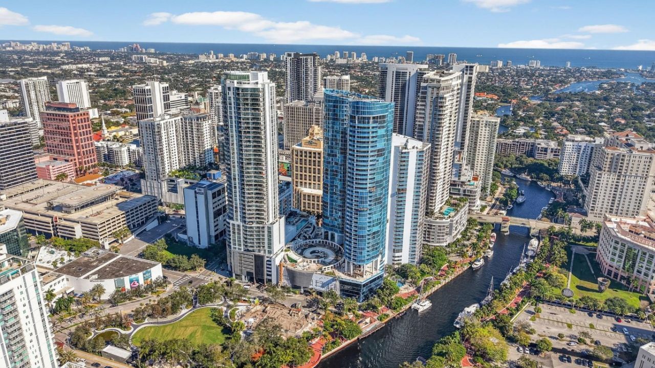 100 E Las Olas Boulevard, Unit 3004, Fort Lauderdale, FL 33301 Photo