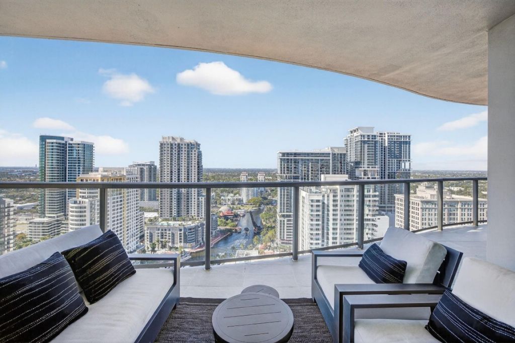 100 E Las Olas Boulevard, Unit 3004, Fort Lauderdale, FL 33301 Photo