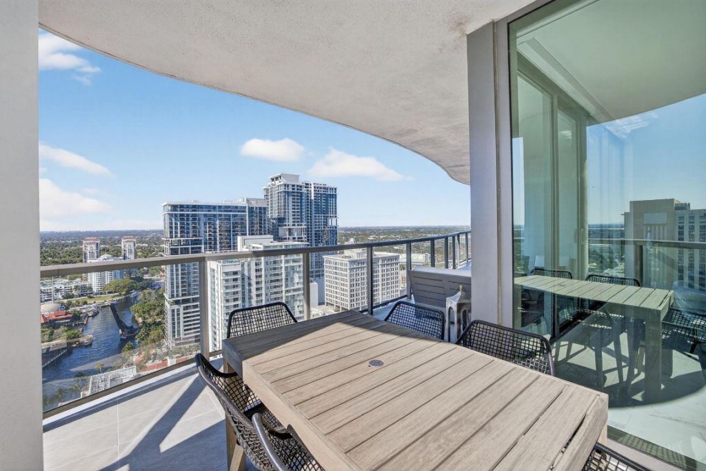 100 E Las Olas Boulevard, Unit 3004, Fort Lauderdale, FL 33301 Photo