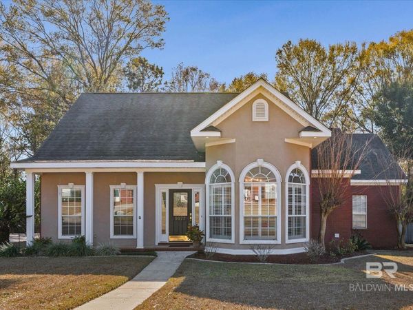 9977 Briarcliff Drive, Mobile, AL 36608