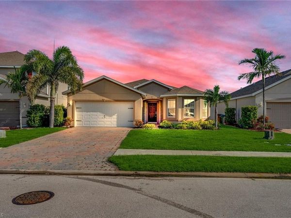 3477 Acapulco CIR , CAPE CORAL, FL 33909