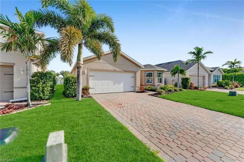 3477 Acapulco Cir , Cape Coral, FL 33909 Photo