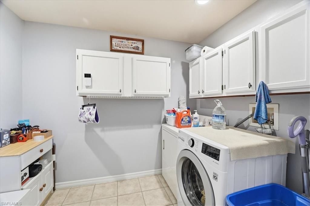 2512 NW 8th Pl, Cape Coral, FL 33993 Photo