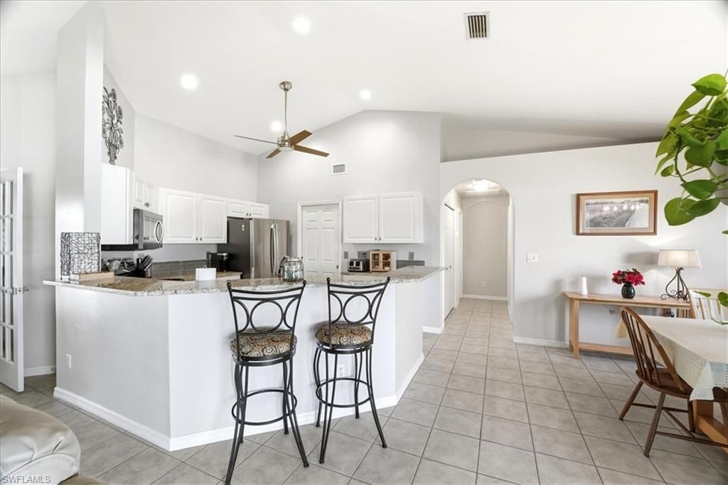 2512 NW 8th Pl, Cape Coral, FL 33993 Photo