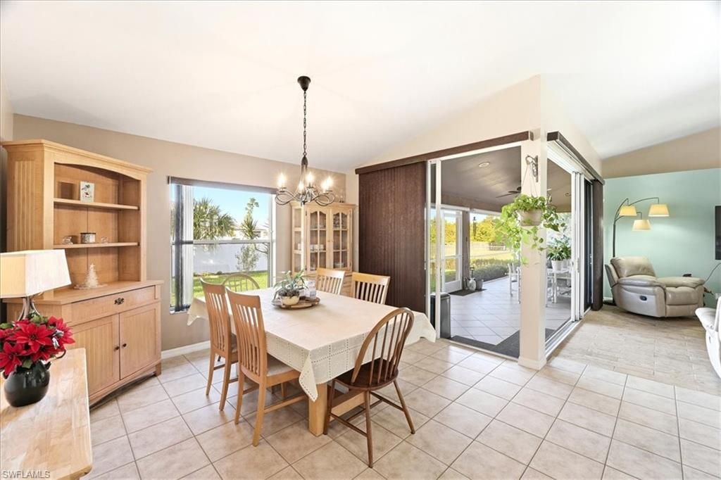 2512 NW 8th Pl, Cape Coral, FL 33993 Photo