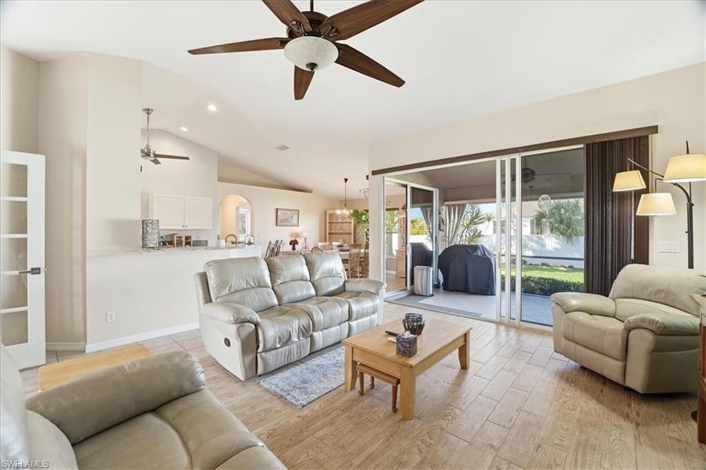 2512 NW 8th Pl, Cape Coral, FL 33993 Photo