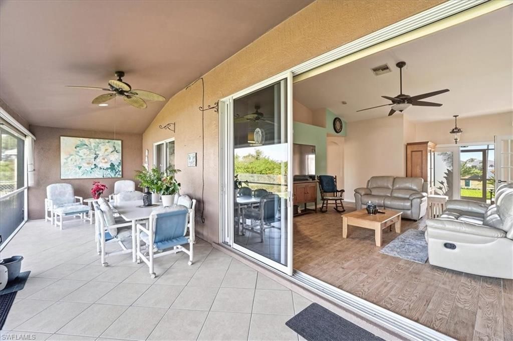 2512 NW 8th Pl, Cape Coral, FL 33993 Photo
