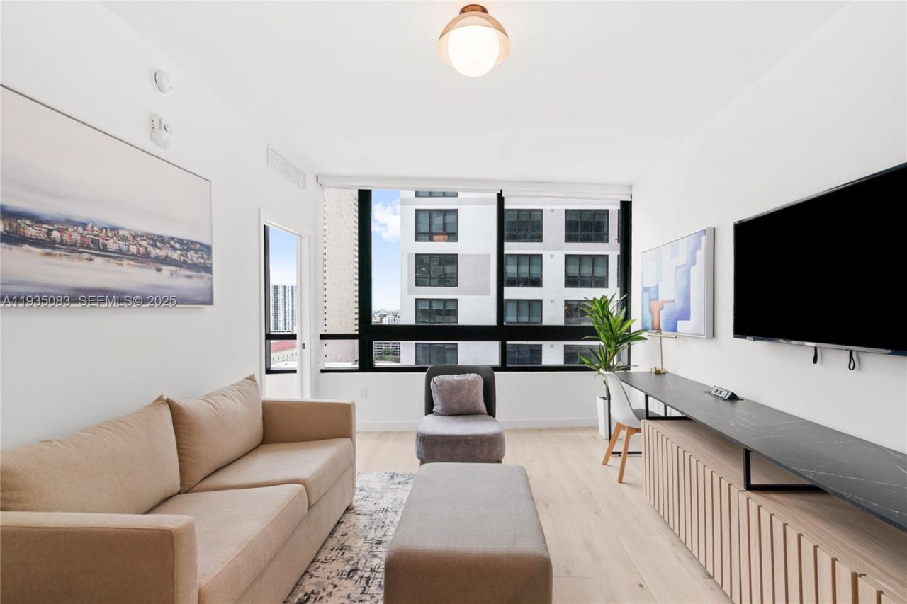 225 N Miami Ave, Unit 2012, Miami, FL 33132 Photo