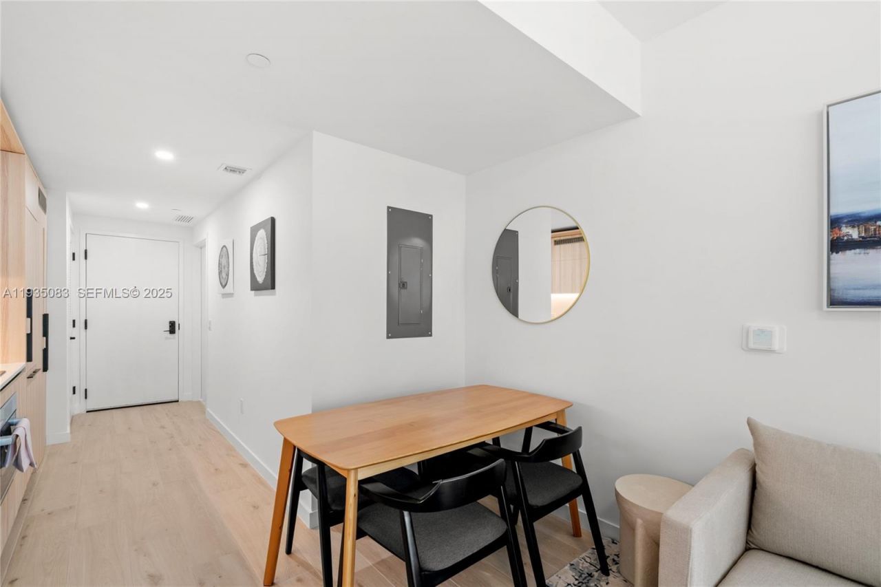 225 N Miami Ave, Unit 2012, Miami, FL 33132 Photo