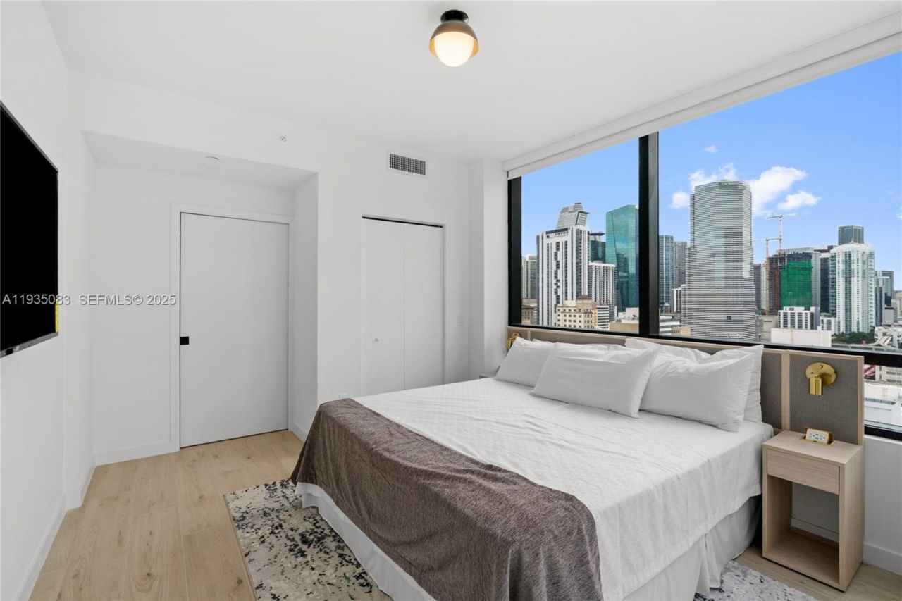 225 N Miami Ave, Unit 2012, Miami, FL 33132 Photo