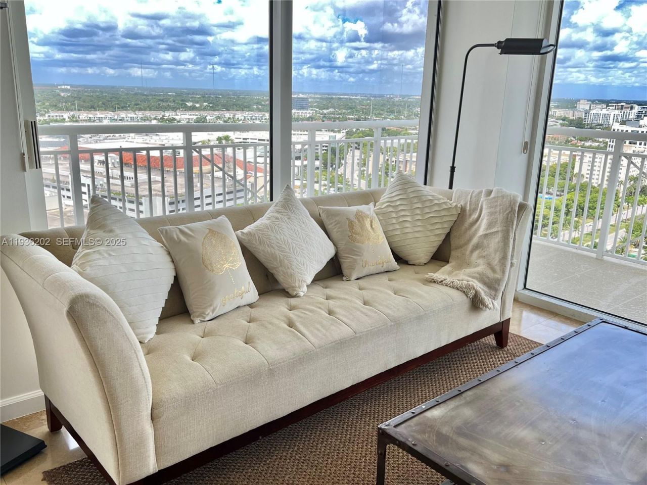 19501 W Country Club Dr , Unit 2313, Aventura, FL 33180 Photo