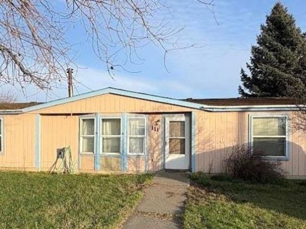 111 Throop St, Colfax, WA 99111