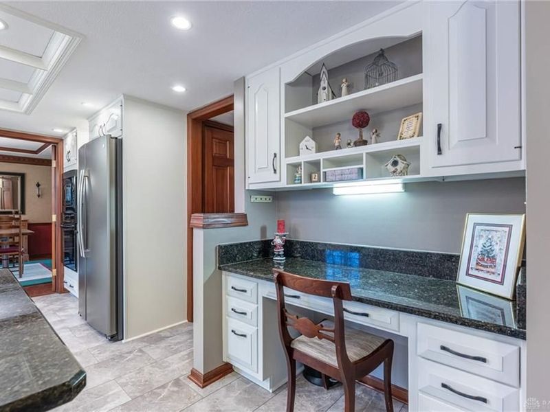 5018 Lausanne Drive, Centerville, OH 45458 Photo 16