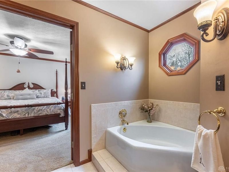 5018 Lausanne Drive, Centerville, OH 45458 Photo 37