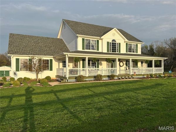 38520 Pin Oak Church Road, Truxton, MO 63381