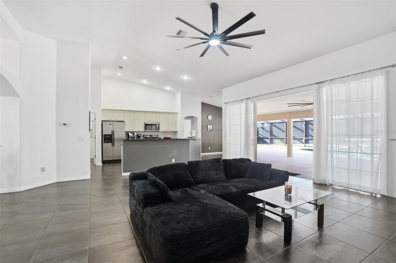 186 N Crestwood Avenue, Inverness, FL 34453 Photo