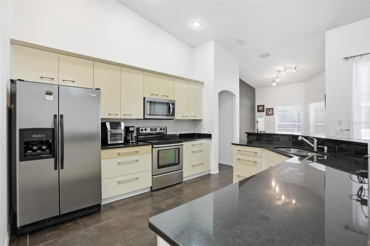 186 N Crestwood Avenue, Inverness, FL 34453 Photo