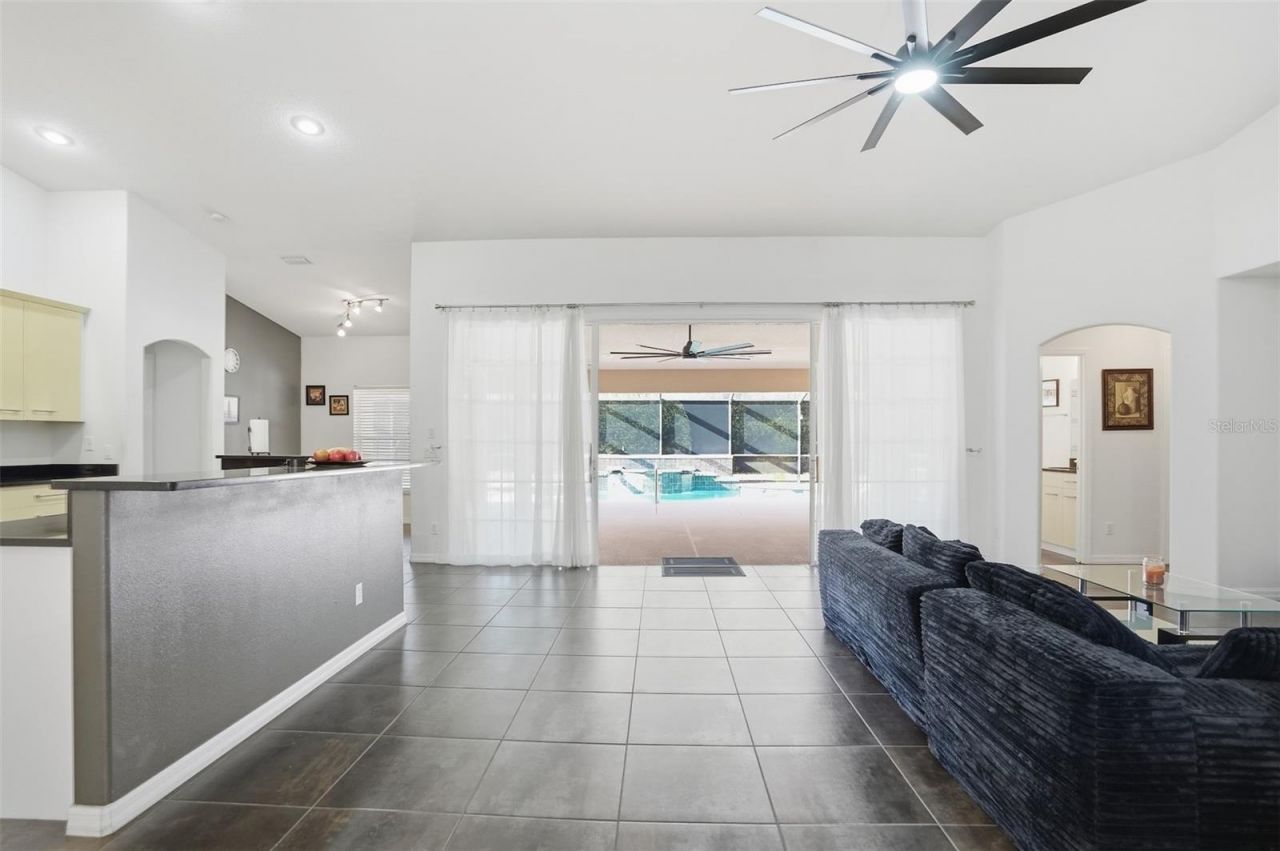 186 N Crestwood Avenue, Inverness, FL 34453 Photo