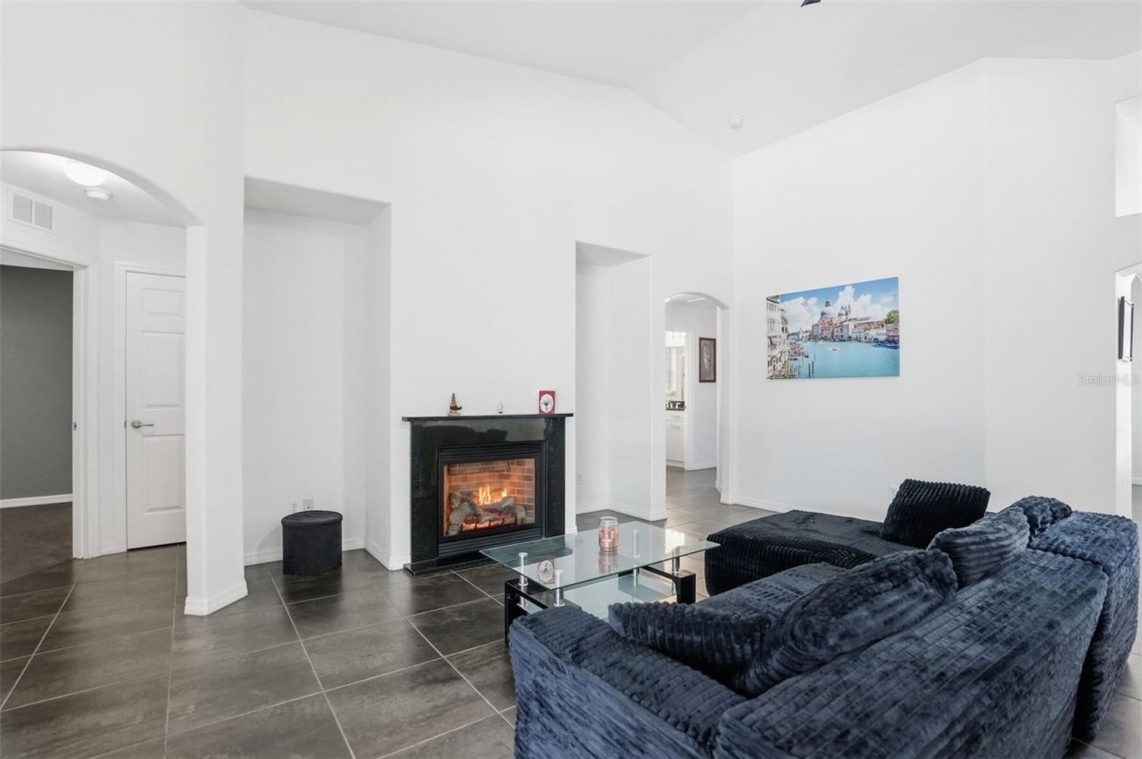 186 N Crestwood Avenue, Inverness, FL 34453 Photo