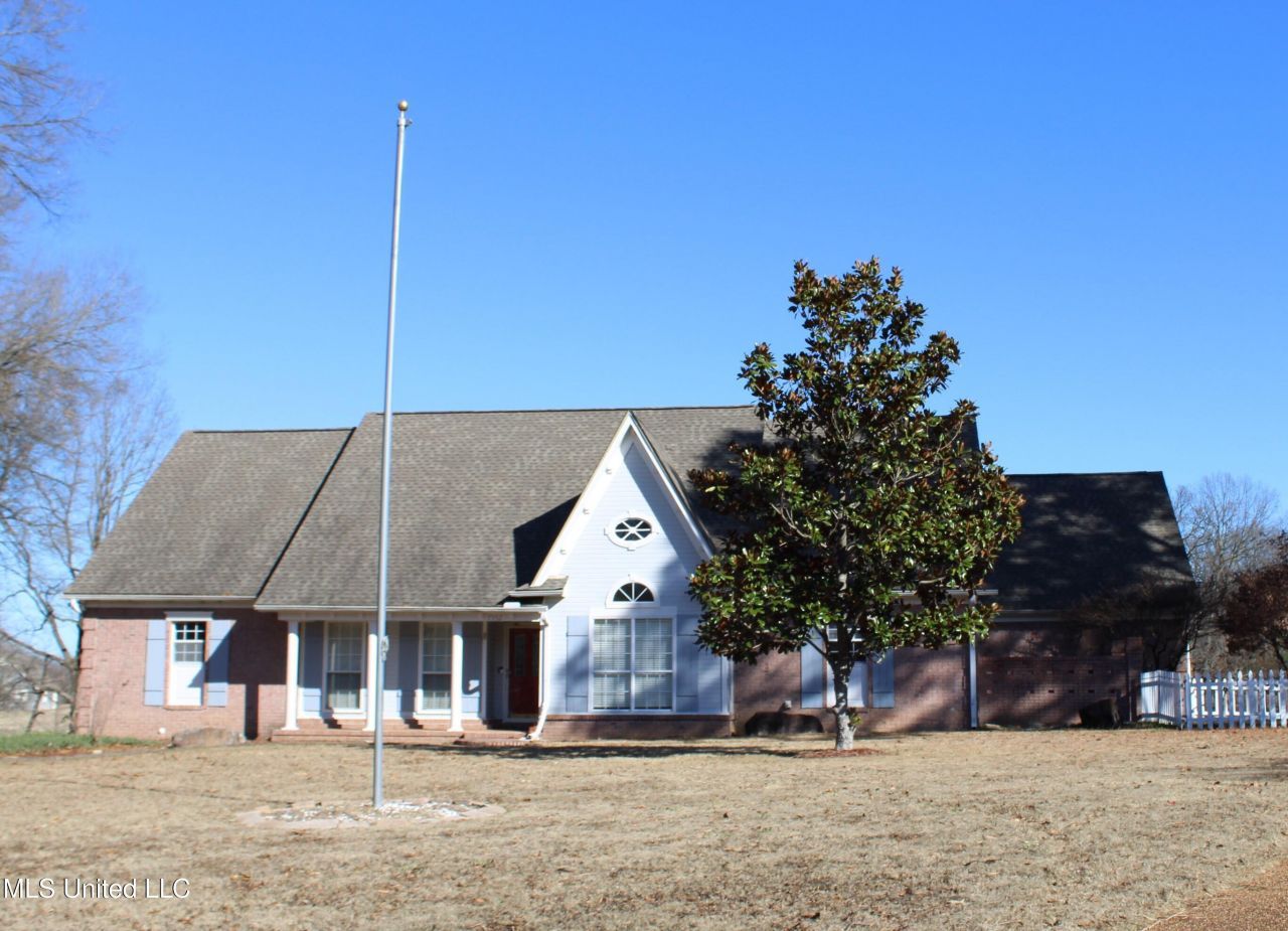 7952 Hunters Bend Cove, Olive Branch, MS 38654 Main Photo