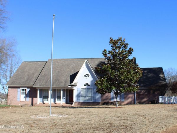 7952 Hunters Bend Cove, Olive Branch, MS 38654