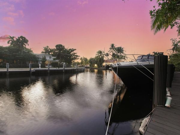 311 SW 14th Way, Fort Lauderdale, FL 33312