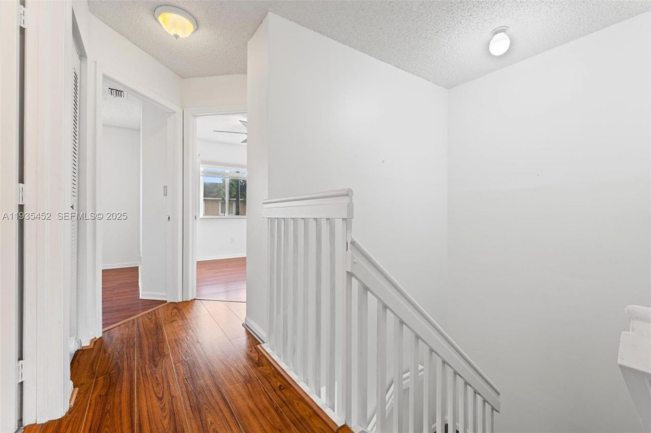 13925 SW 175th Ter, Miami, FL 33177 Photo