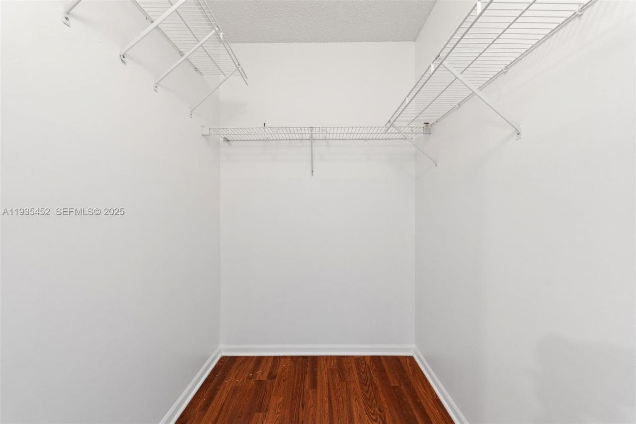 13925 SW 175th Ter, Miami, FL 33177 Photo