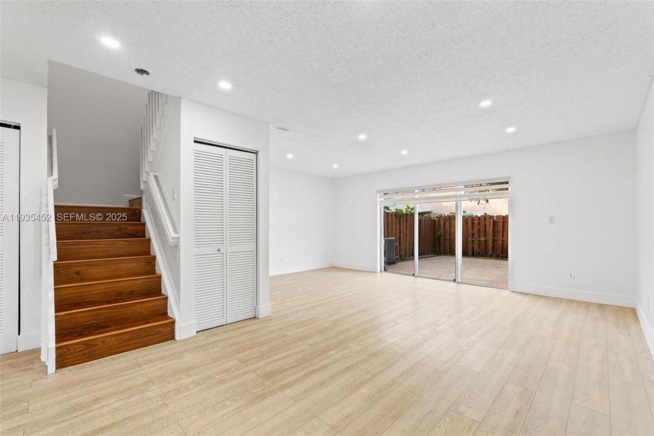 13925 SW 175th Ter, Miami, FL 33177 Photo