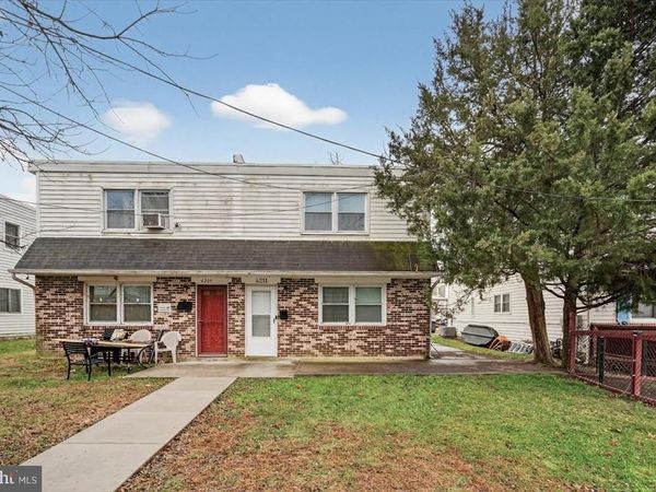 4211 W 5TH STREET, MARCUS HOOK, PA 19061