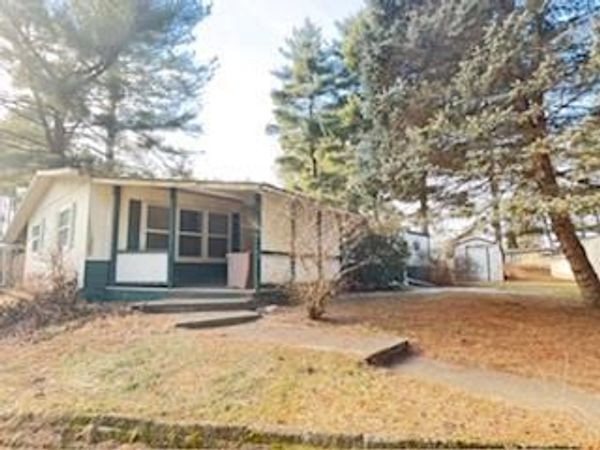 N750 Golf Road, Unit 14, Prairie Du Sac, WI 53578