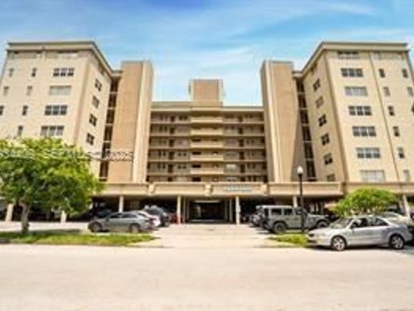 1811 Jefferson St, Unit 501, Hollywood, FL 33020