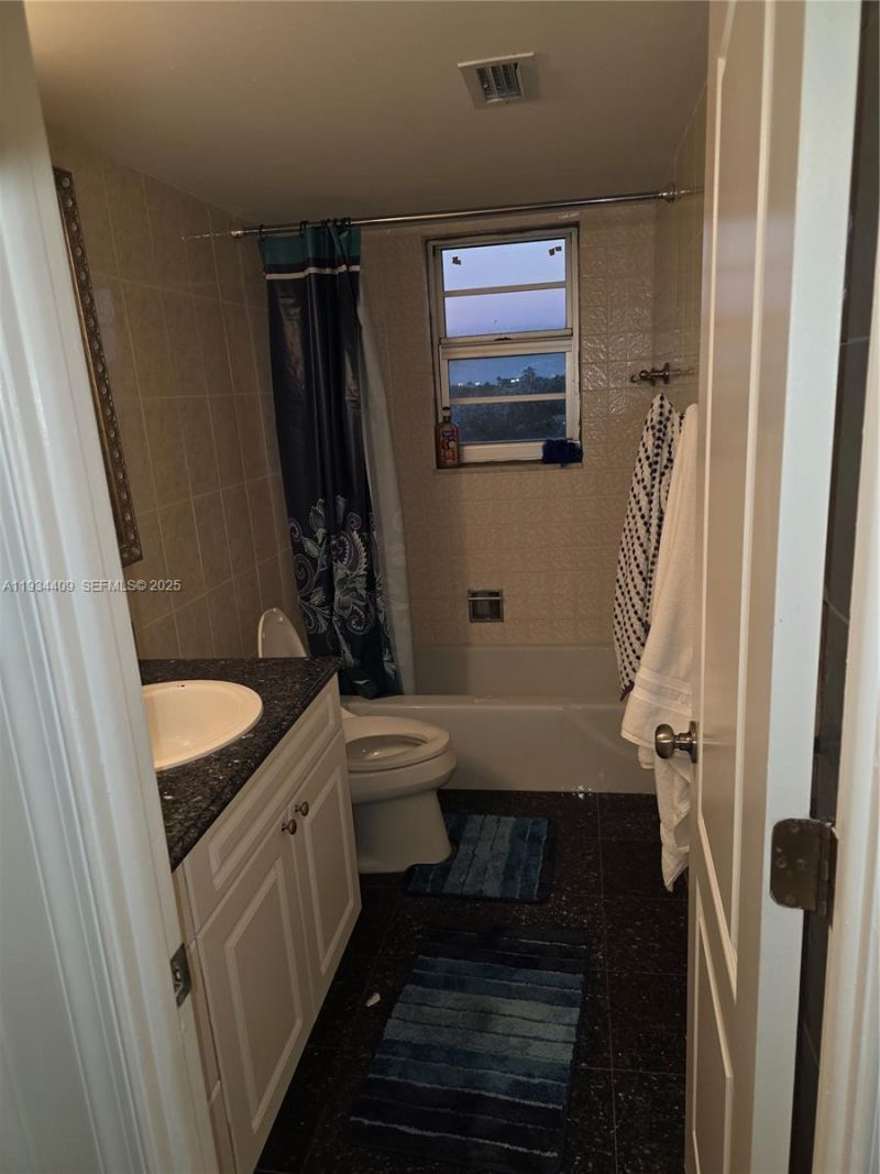 1811 Jefferson St, Unit 501, Hollywood, FL 33020 Photo