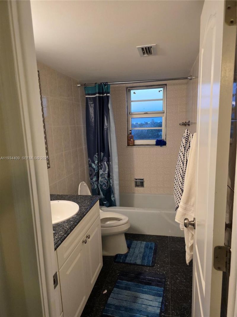 1811 Jefferson St, Unit 501, Hollywood, FL 33020 Photo