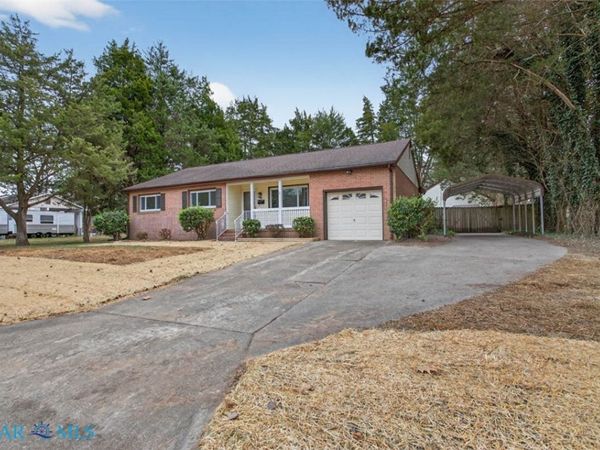 3 Roosevelt Drive, Newport News, VA 23608