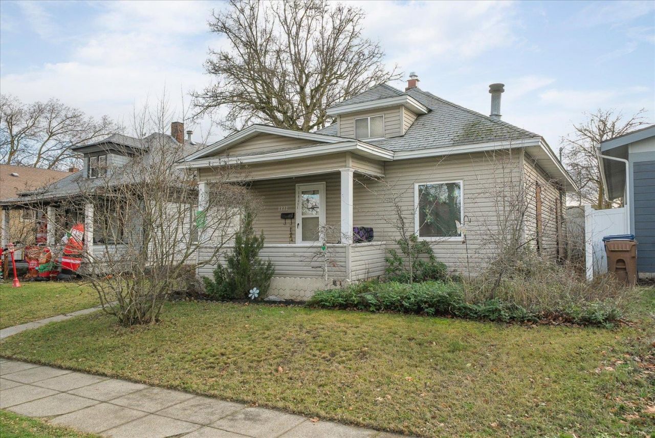 1311 W Jackson Ave, Spokane, WA 99205 Main Photo