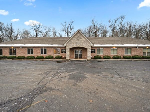 9155 Governors Way, Unit B, Symmes Twp, OH 45249