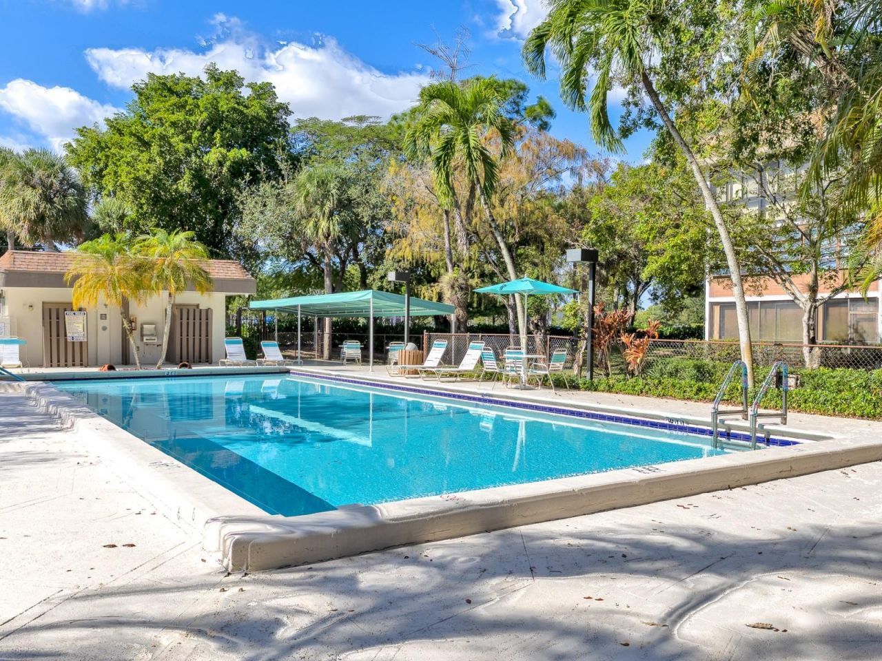 7579 NW 79th Ave, Unit 204, Tamarac, FL 33321 Photo