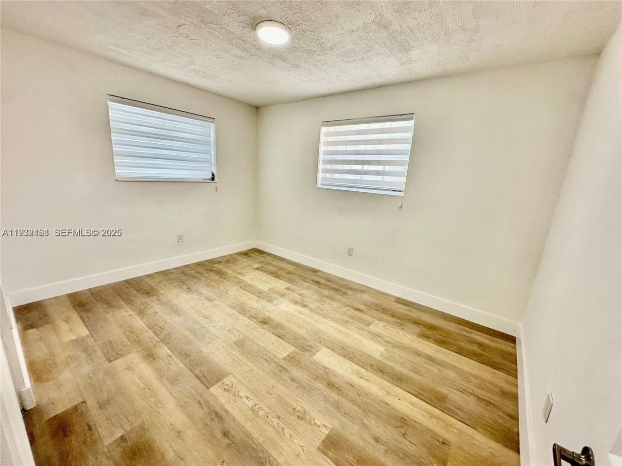 1533 NW 53rd St, Miami, FL 33142 Photo