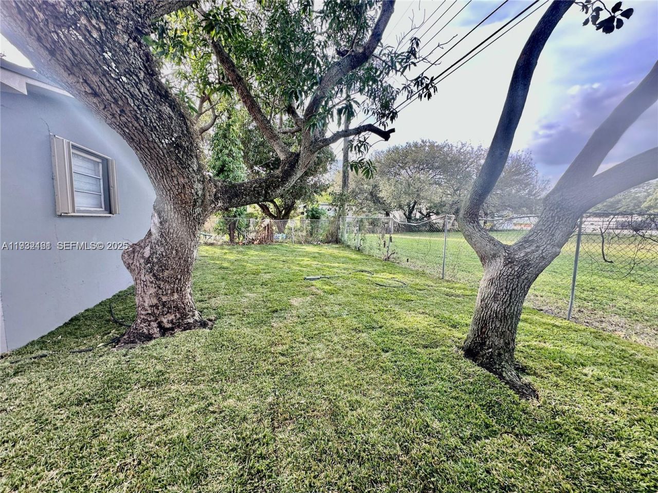 1533 NW 53rd St, Miami, FL 33142 Photo