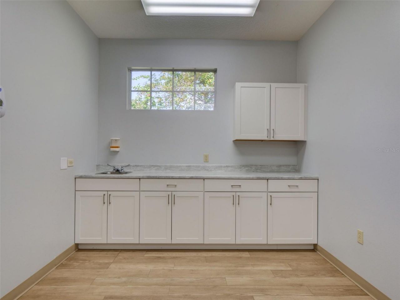 733 S Goldenrod Road, Orlando, FL 32822 Photo