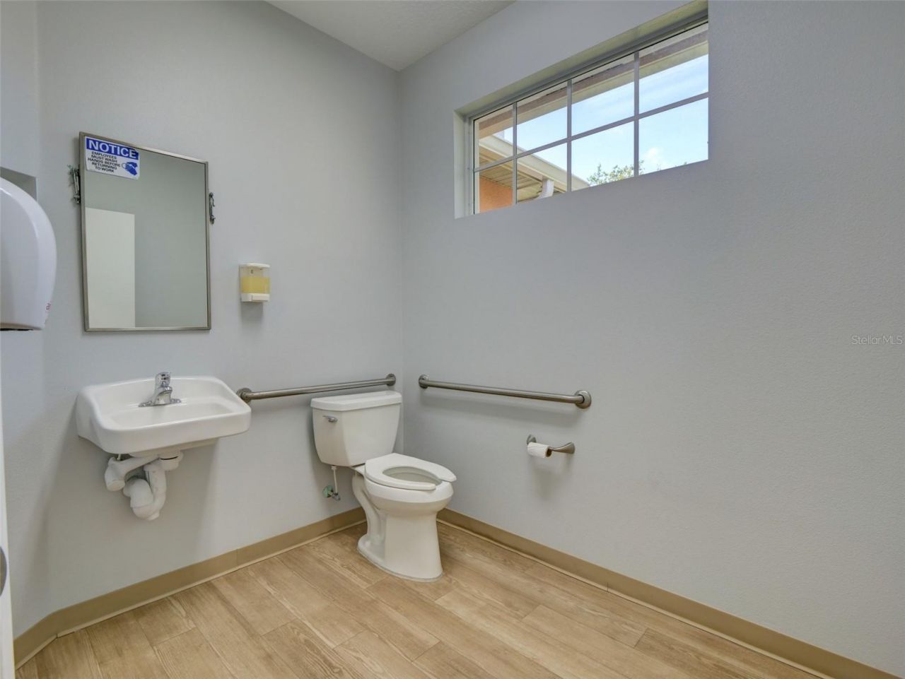 733 S Goldenrod Road, Orlando, FL 32822 Photo