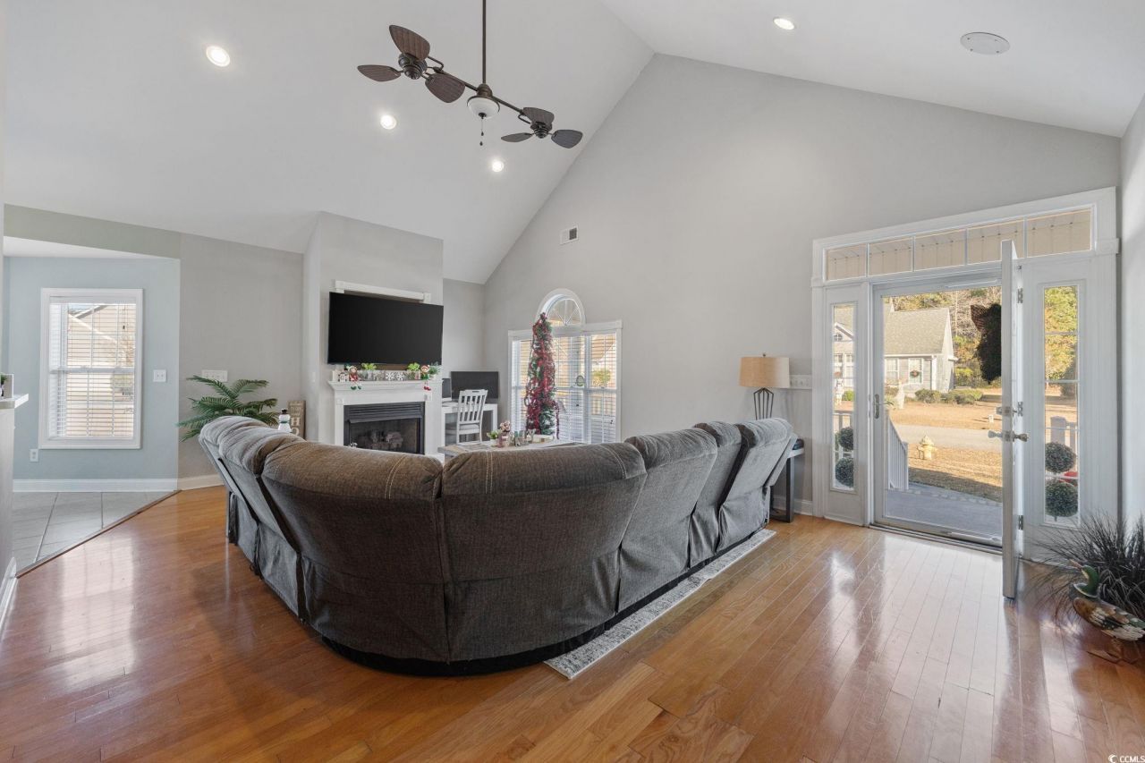 459 Garden Ave. Photo 14