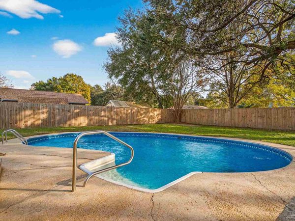 4807 Jennifer Ln, Pace, FL 32571