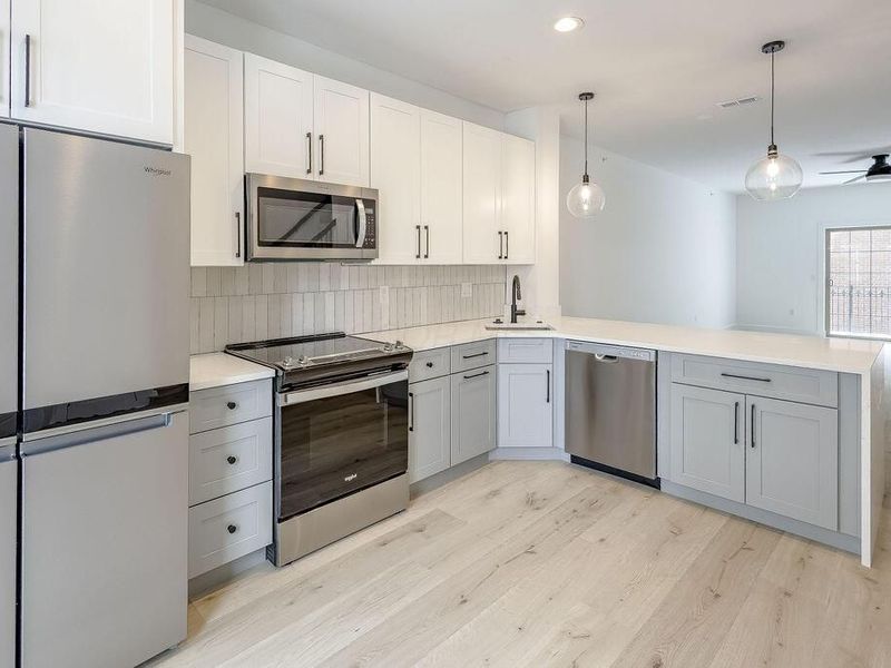 93 W Town Street, Unit 93WT, Columbus, OH 43215 Photo 11